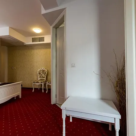 Helin 3* קריובה